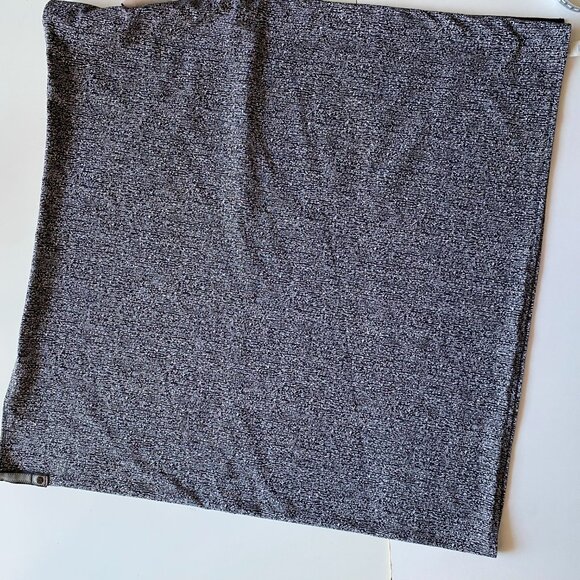Lululemon Customizable Snap Scarf Rulu Gray - Picture 6 of 8